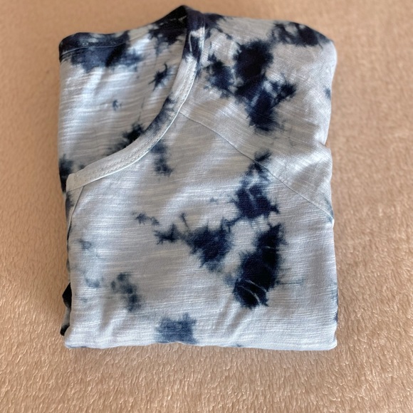 William Rast Tie Dye V-Neck T-Shirt - Size S - Picture 10 of 11